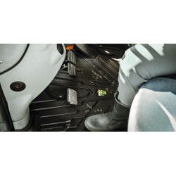 Tappetini compatibili con Massey Ferguson 5712 M 2021-2025, su misura in Gomma TPE