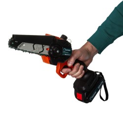 Motosega Brushless a Batteria con Kit Completo e Valigetta