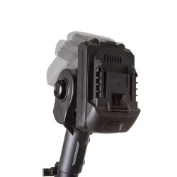 Motosega a Batteria 21V 6" con asta telescopica regolabile 140-225 cm