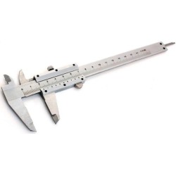 Calibro manuale 150 mm (6") in acciaio inox con scala mm/pollici e custodia